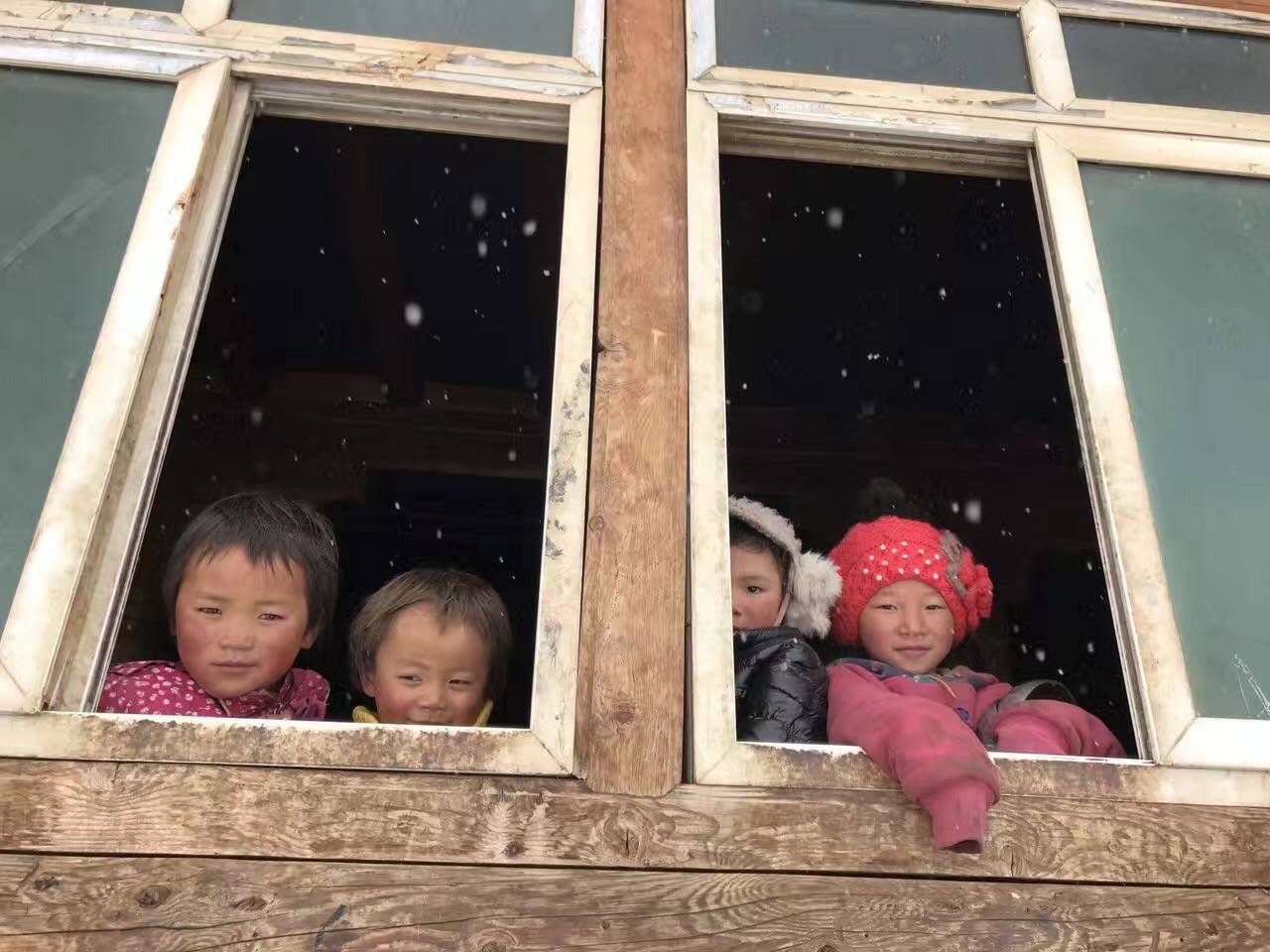 吉林俊琛环保科技研发有限公司公益回顾丨家国同欢月同圆 温暖满载甘孜州(图9) 吉林俊琛环保科技研发有限公司公益回顾丨家国同欢月同圆 温暖满载甘孜州(图9)